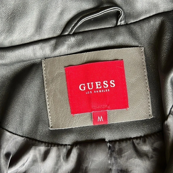 Guess Jacket‎ - Picture 2 of 4